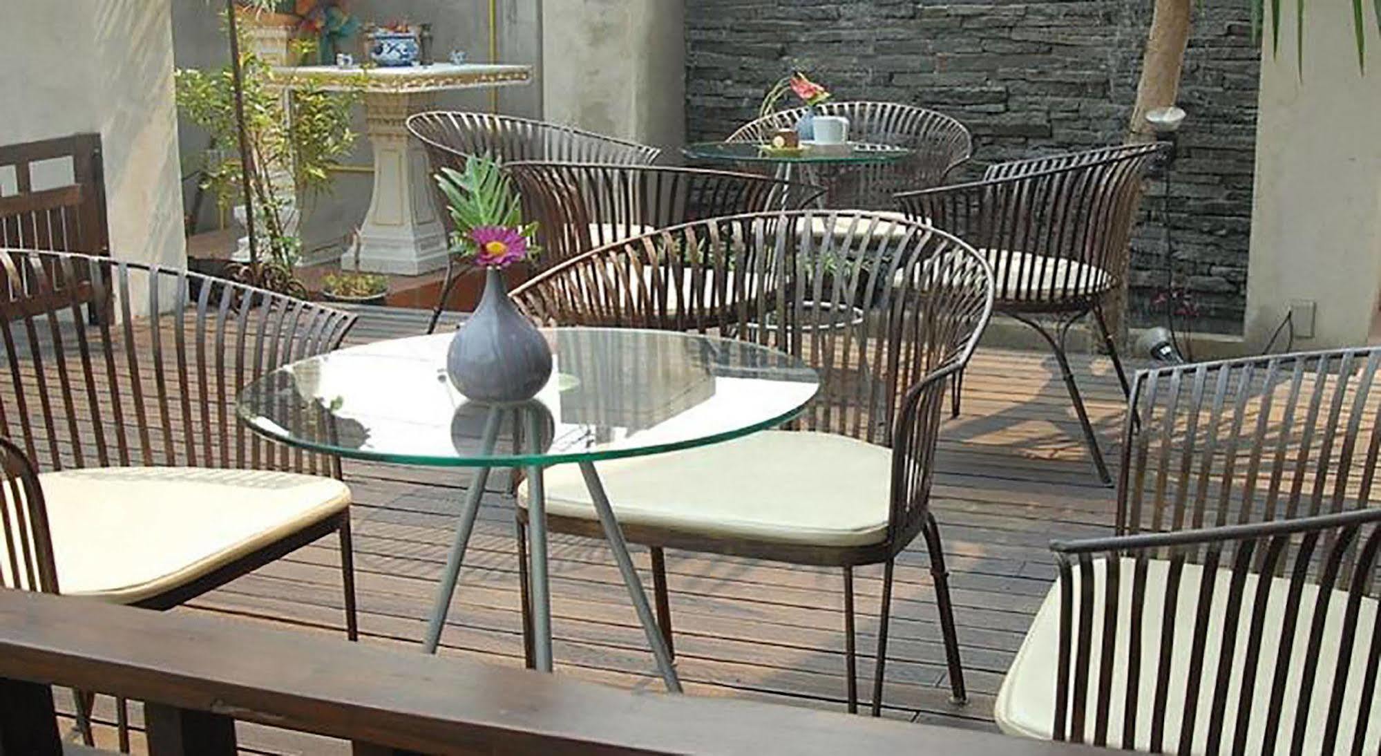 Mandala House, 3*