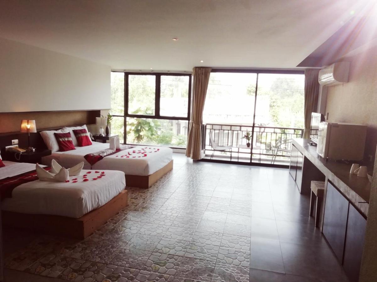 Mandala House, Nhà khách